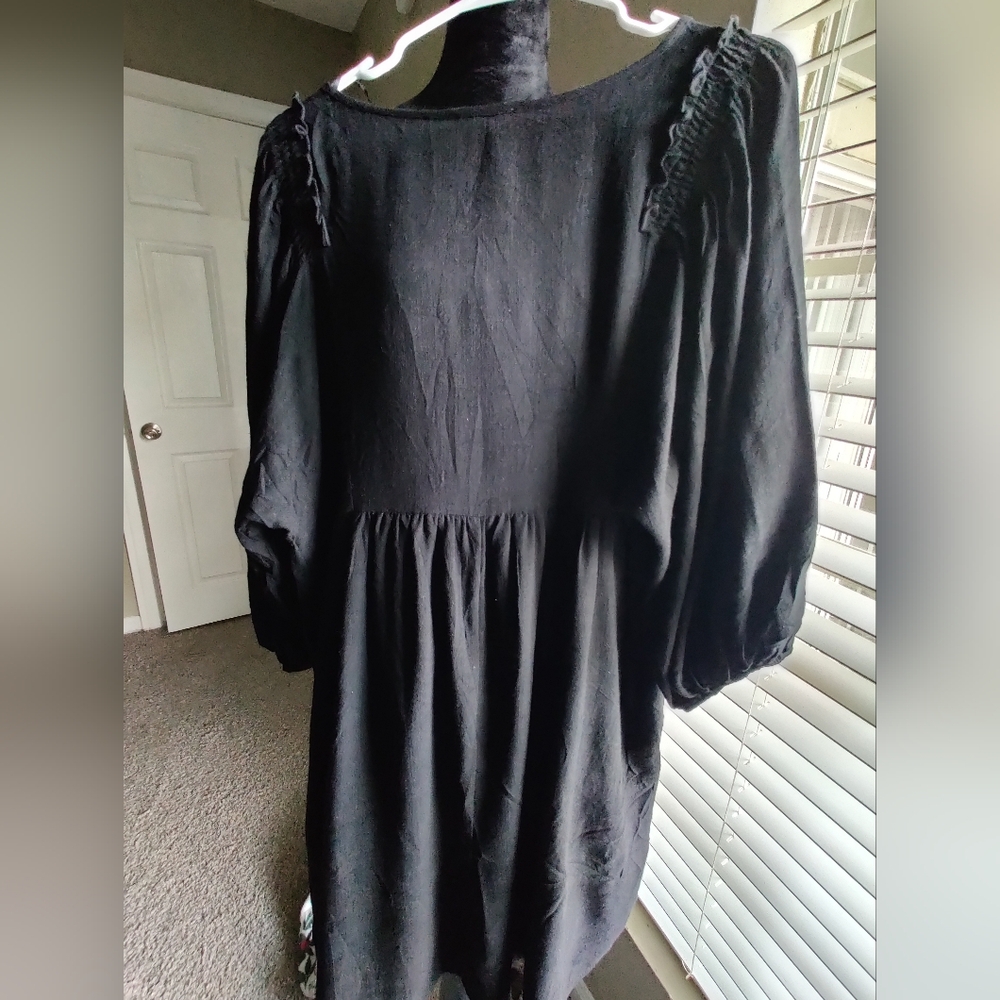 Elegant Cream Long Sleeve Dress - Picture 6 of 6